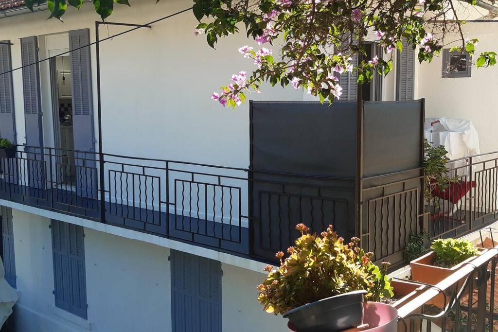 Logement Le Serein Tolone Esterno foto
