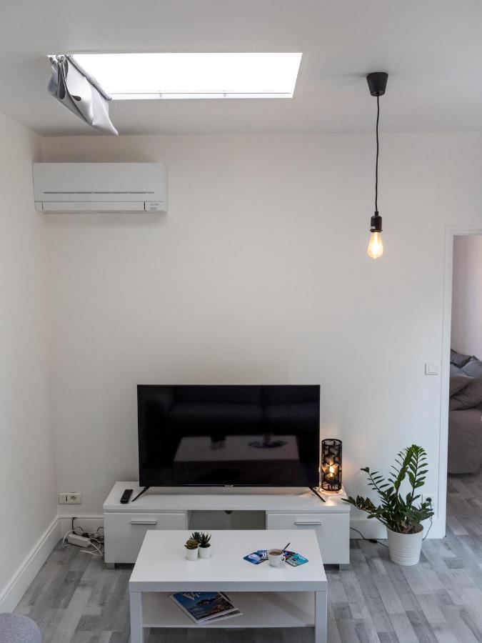 Logement Le Serein Tolone Esterno foto